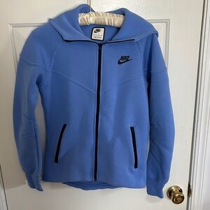 Women’s Nike Tech Fleece - XS